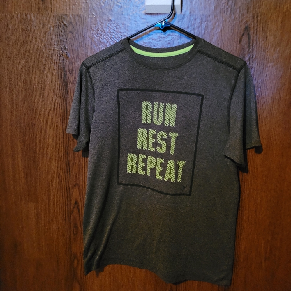 Size 10-12 Boys T-shirt